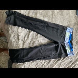Lululemon crop leggings size 6